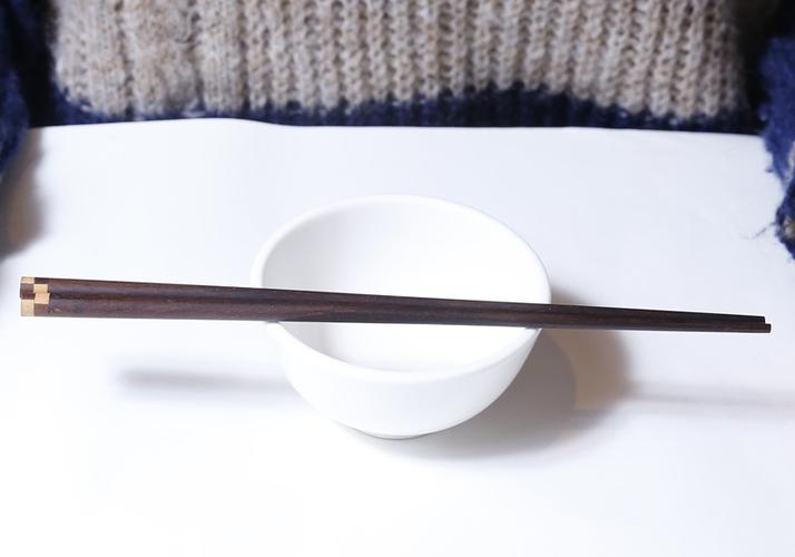筷子的摆放有什么讲究筷子摆放礼仪和禁忌