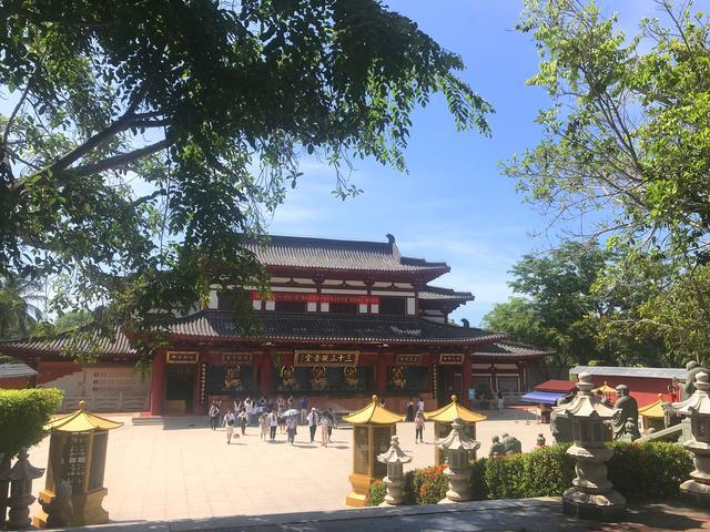 坐上观光车游三亚南山寺,发现一处神仙所在,观景台上目瞪口呆